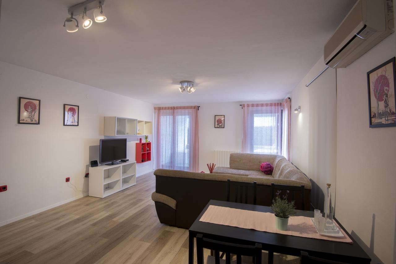Apartment Blazenka Pola Esterno foto